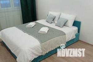 1-к квартира, посуточно, 37м2, 14/17 этаж