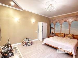 2-к квартира, на длительный срок, 103м2, 4/5 этаж