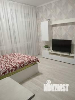 Студия квартира, посуточно, 28м2, 20/25 этаж