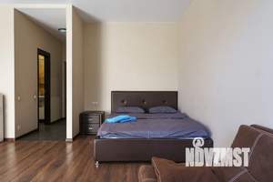 Студия квартира, посуточно, 40м2, 3/9 этаж