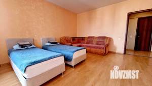 2-к квартира, посуточно, 75м2, 1/1 этаж