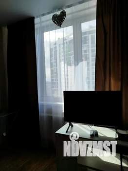 Студия квартира, посуточно, 39м2, 15/24 этаж