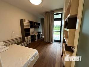 4-к квартира, на длительный срок, 140м2, 1/4 этаж
