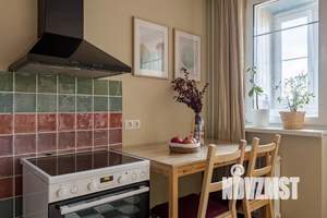 Студия квартира, посуточно, 35м2, 12/17 этаж