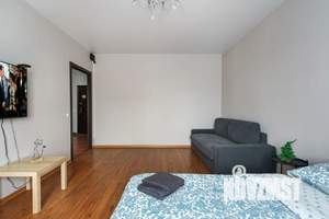 1-к квартира, посуточно, 40м2, 15/16 этаж