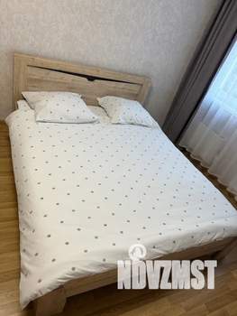 1-к квартира, посуточно, 38м2, 7/17 этаж