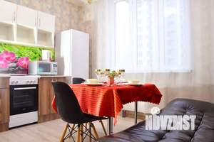 2-к квартира, посуточно, 56м2, 9/17 этаж