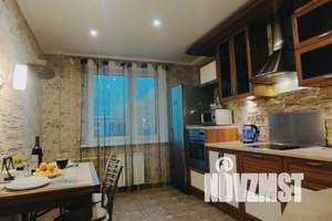 2-к квартира, посуточно, 64м2, 2/17 этаж