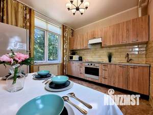 2-к квартира, посуточно, 75м2, 1/1 этаж