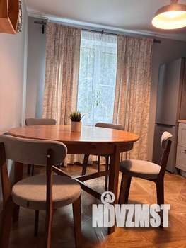 1-к квартира, посуточно, 54м2, 1/9 этаж