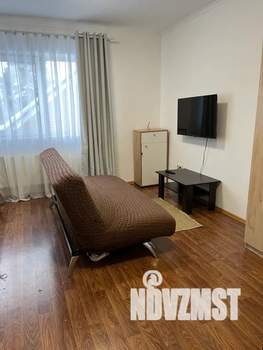 Студия квартира, посуточно, 33м2, 2/3 этаж