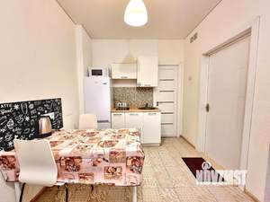 Студия квартира, посуточно, 23м2, 1/9 этаж
