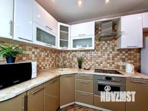 1-к квартира, посуточно, 65м2, 1/1 этаж