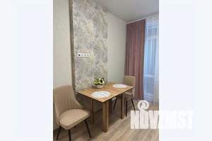 1-к квартира, посуточно, 38м2, 22/25 этаж
