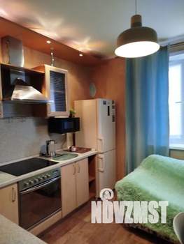 1-к квартира, посуточно, 35м2, 4/10 этаж