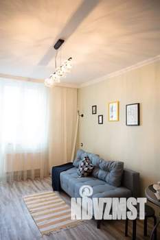 Студия квартира, посуточно, 25м2, 3/20 этаж