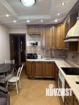 2-к квартира, вторичка, 63м2, 8/10 этаж