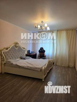 3-к квартира, вторичка, 100м2, 1/10 этаж