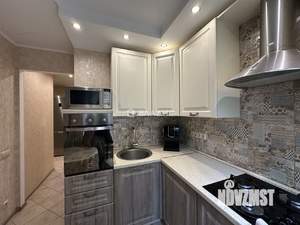 2-к квартира, вторичка, 42м2, 1/5 этаж