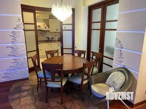 3-к квартира, вторичка, 152м2, 2/5 этаж