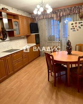 2-к квартира, вторичка, 69м2, 4/14 этаж