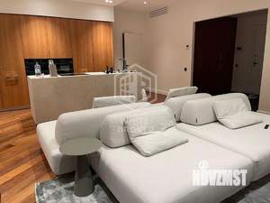 3-к квартира, вторичка, 142м2, 2/4 этаж