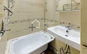 2-к квартира, вторичка, 43м2, 1/5 этаж