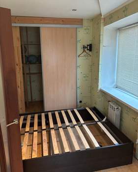 2-к квартира, вторичка, 40м2, 1/5 этаж