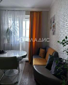 1-к квартира, вторичка, 42м2, 8/17 этаж