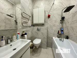 3-к квартира, вторичка, 63м2, 2/17 этаж