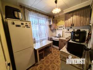 2-к квартира, вторичка, 44м2, 1/5 этаж