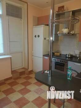 3-к квартира, вторичка, 93м2, 1/17 этаж