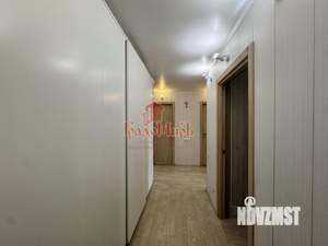 2-к квартира, вторичка, 65м2, 9/17 этаж