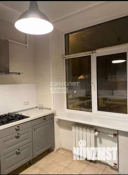 3-к квартира, вторичка, 58м2, 1/4 этаж