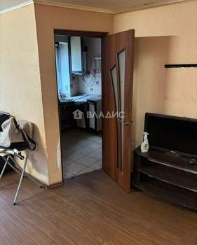 2-к квартира, вторичка, 40м2, 1/5 этаж