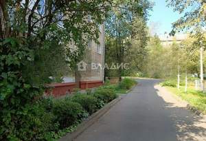 2-к квартира, вторичка, 42м2, 1/4 этаж