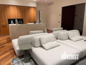 3-к квартира, вторичка, 142м2, 2/4 этаж