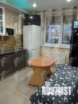 2-к квартира, вторичка, 59м2, 1/7 этаж