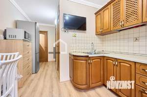 2-к квартира, вторичка, 53м2, 1/10 этаж