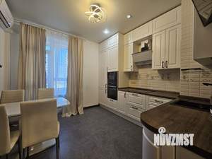 3-к квартира, вторичка, 71м2, 8/17 этаж