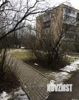 2-к квартира, вторичка, 42м2, 1/5 этаж