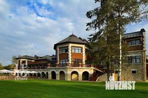 3-к квартира, вторичка, 142м2, 2/4 этаж