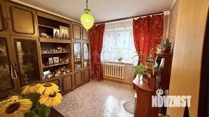 3-к квартира, вторичка, 61м2, 1/9 этаж