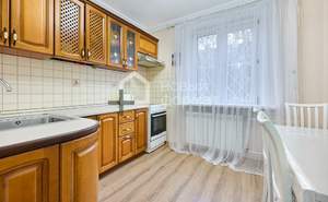 2-к квартира, вторичка, 53м2, 1/10 этаж