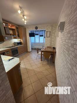 2-к квартира, вторичка, 61м2, 7/10 этаж