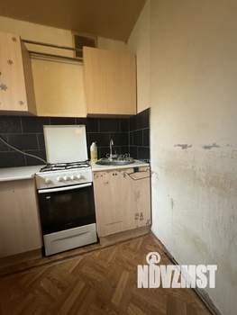 2-к квартира, вторичка, 42м2, 1/4 этаж