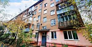 2-к квартира, вторичка, 42м2, 1/5 этаж