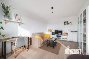 2-к квартира, вторичка, 63м2, 18/25 этаж