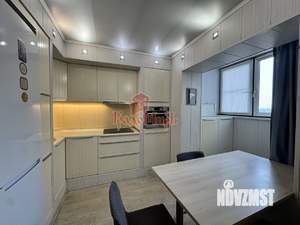 2-к квартира, вторичка, 65м2, 9/17 этаж