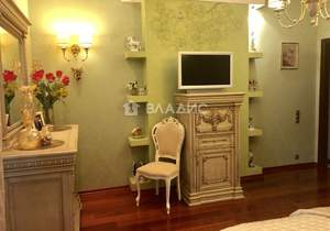 3-к квартира, вторичка, 152м2, 2/4 этаж